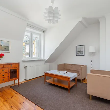 Rodzinny Apartament Na Placu Ratuszowym W Kolobrzegu By Renters * Kołobrzeg